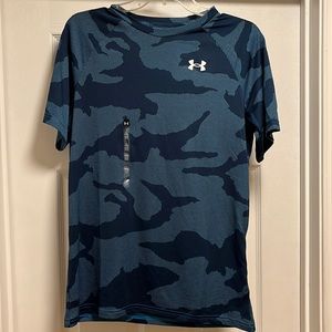 Under Armour  youth XL